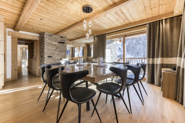 Bedroom with panoramic mountain view