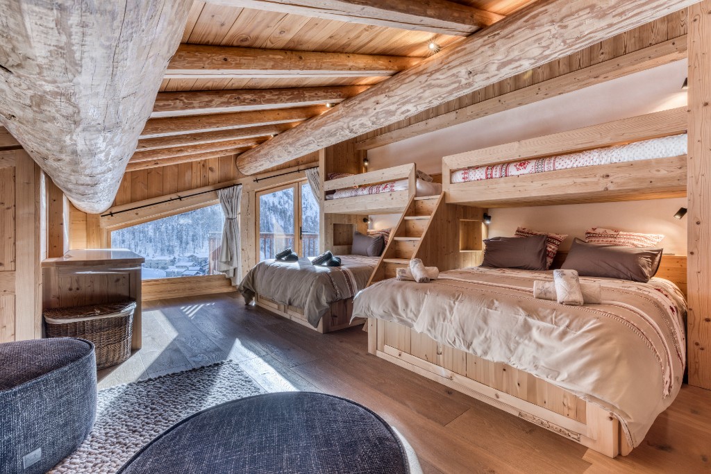 Living room with fireplace